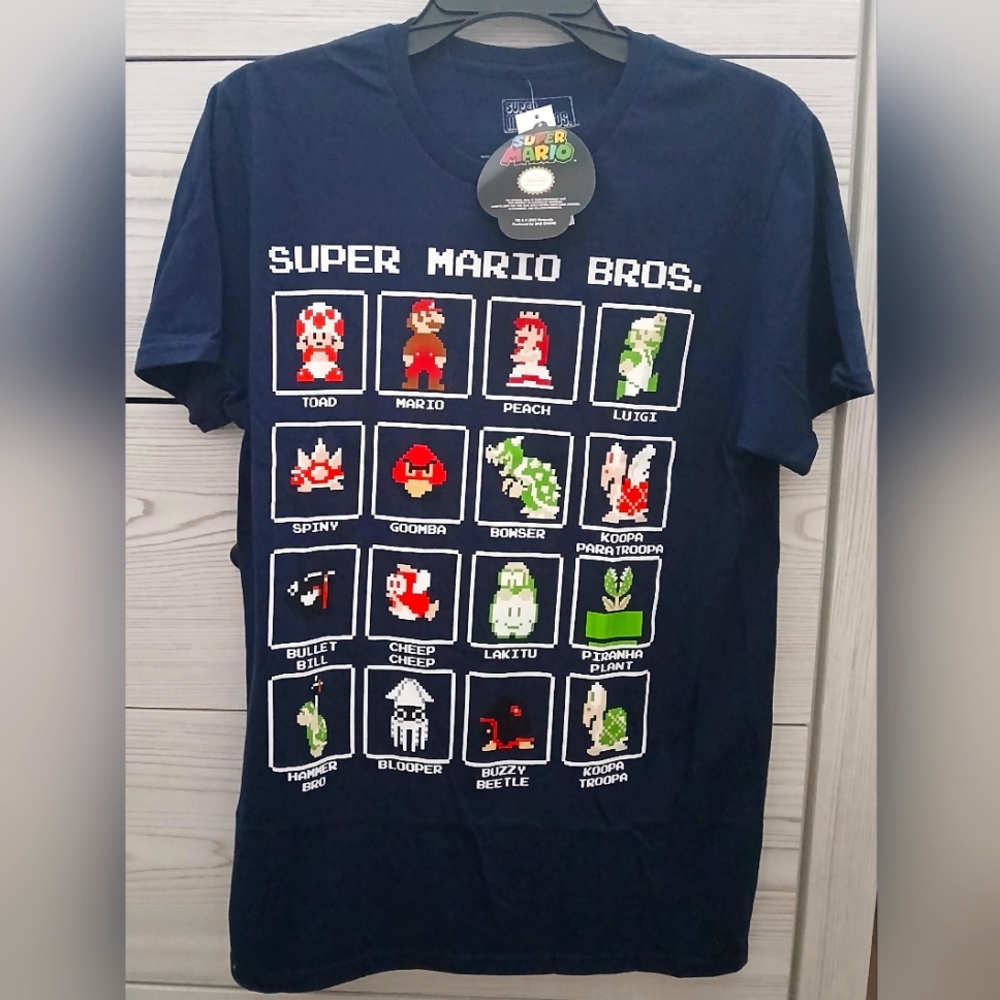 Super Mario Tshirt Small